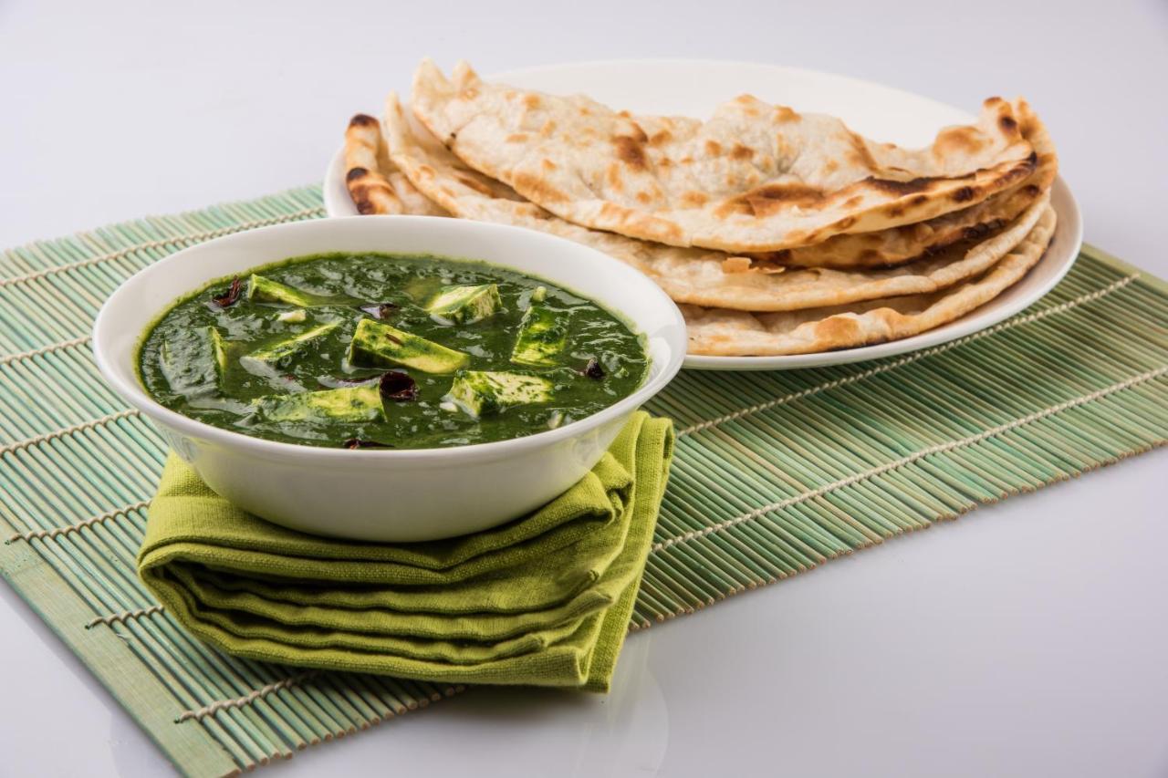 فندق فندق أو واي أو 10943 بلس كوربوريت Khapa  المظهر الخارجي الصورة